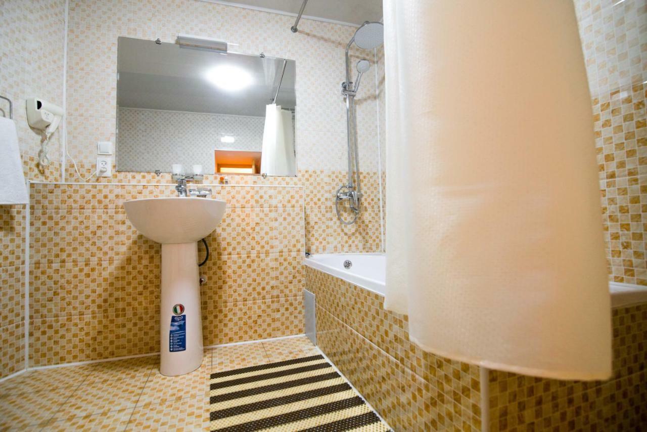בוקורו Boutique Hotel Minzifa מראה חיצוני תמונה